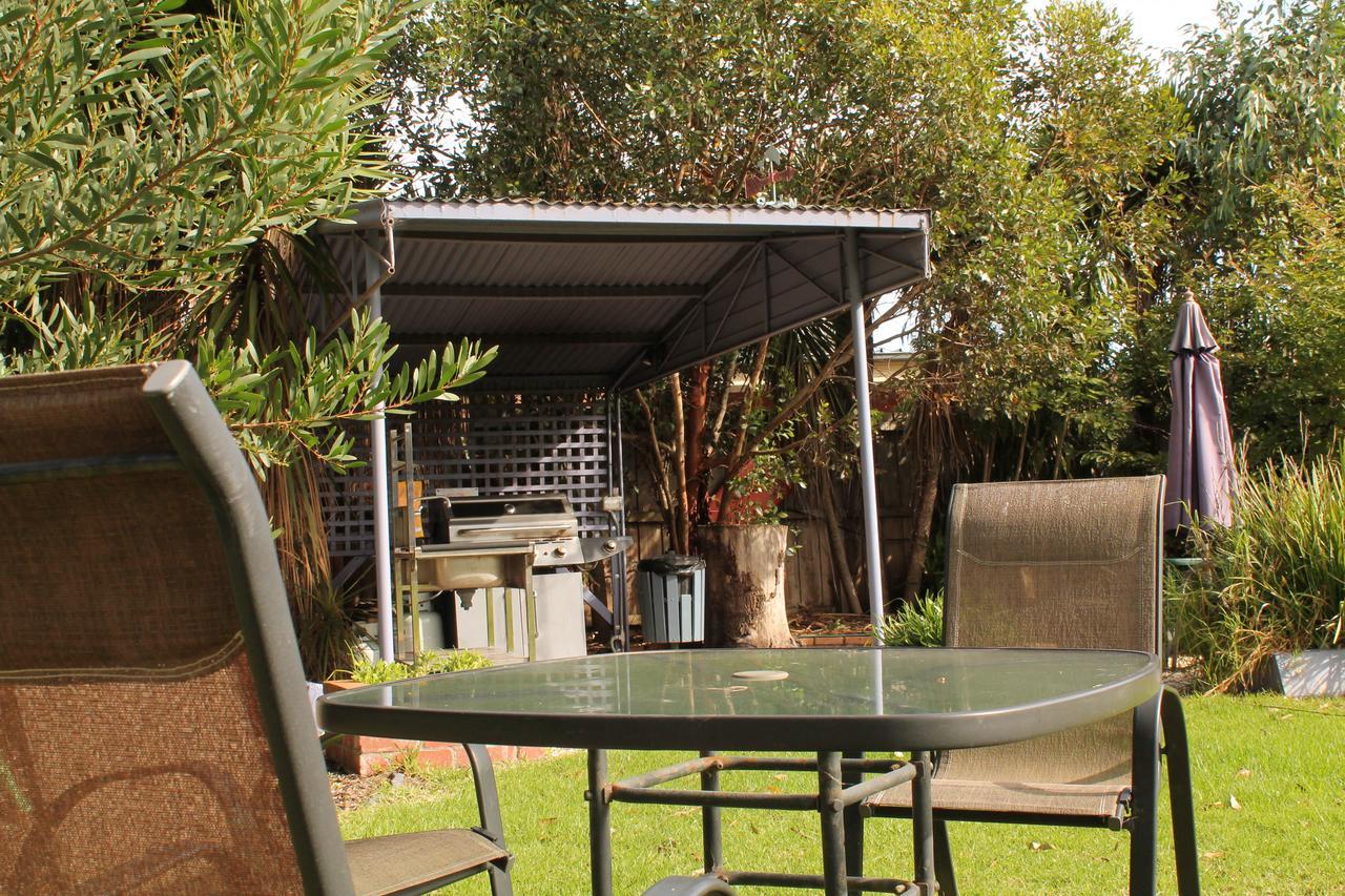 Inverloch Motel Экстерьер фото